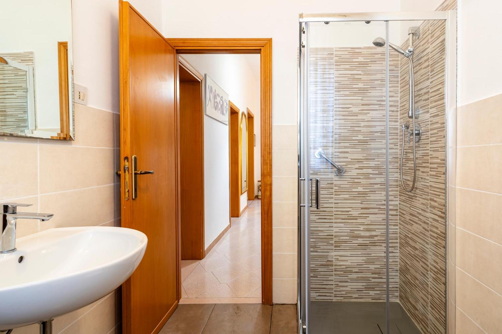 Marradi Apartment With Balcony Ливорно Экстерьер фото